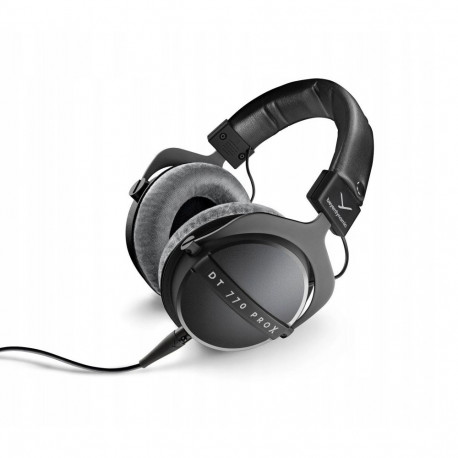 Beyerdynamic DT 770 PRO X Studio headphones closed systems