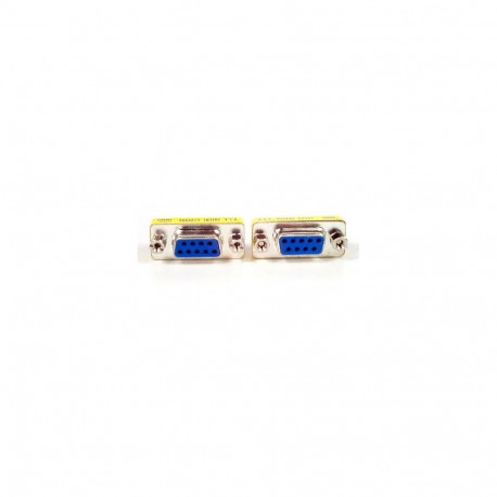 StarTech.com Slimline DB9 Serial Gender Changer - F/F