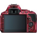 Nikon D5500 + 18-55mm VR II Kit, red