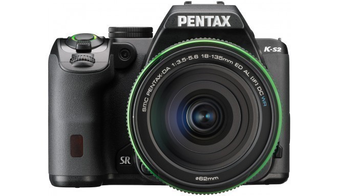 Pentax K-S2 + 18-135mm WR Kit, must