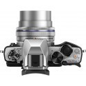 Olympus OM-D E-M10 + 14-42mm EZ + 40-150mm Kit, silver