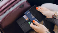 Peak Design Passport Wallet hoiab reisidokumendid ühes kohas